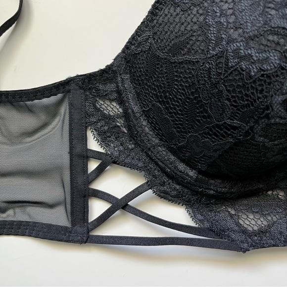 La Senza Black Strapy Lace Push Up Bra 32C - Picture 2 of 6